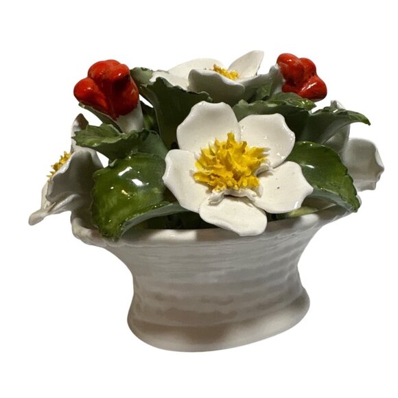 Aynsley December Christmas Rose Floral Arrangement Fine Bone China 3.25" Tall - Picture 1 of 7